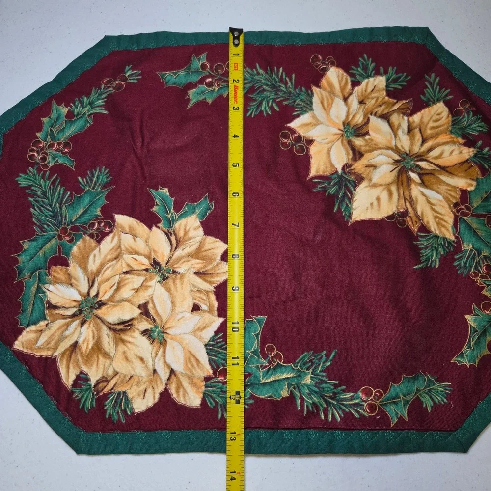 Poinsettia Holly Fabric Placemats Set of 8 Red Green Gold Christmas Holiday‎